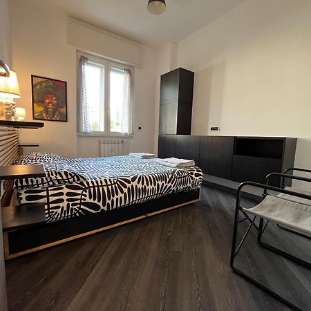 Roby'S Guest House In San Martino ジェノヴァ エクステリア 写真
