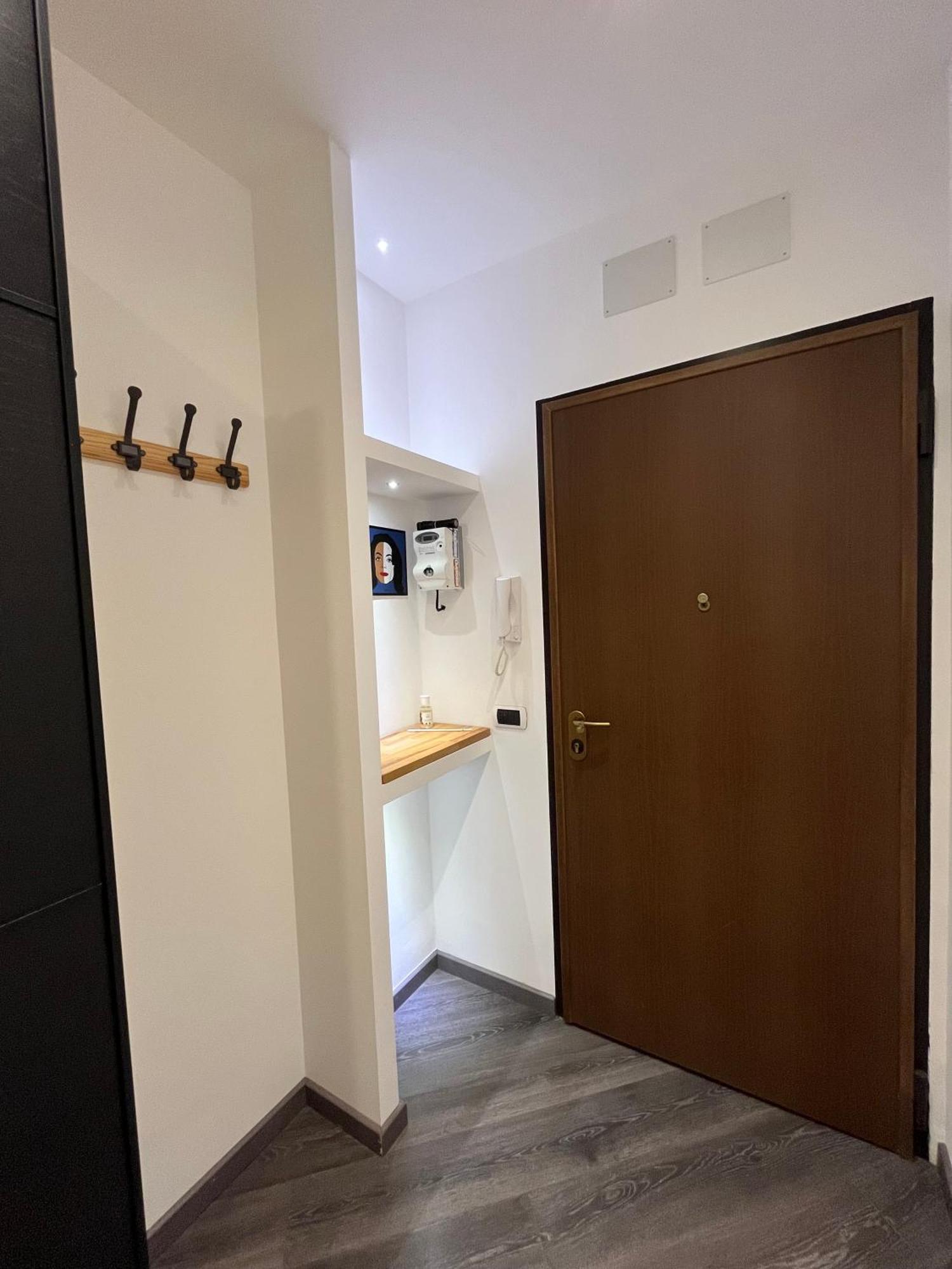 Roby'S Guest House In San Martino ジェノヴァ エクステリア 写真